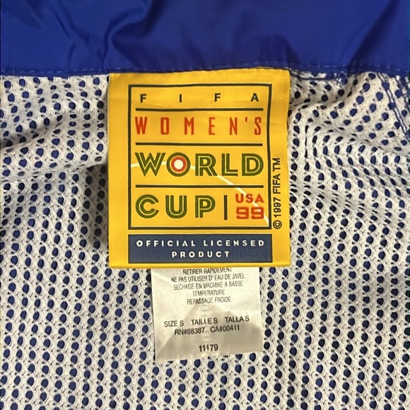 MINT Vintage FIFA Women’s World Cup USA ‘99 Windbreaker - Picture 7 of 16